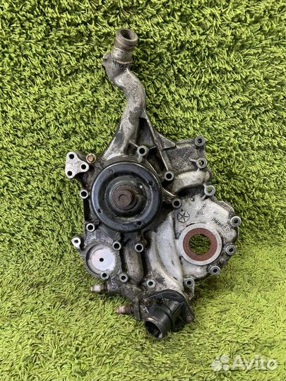 Крышка двигателя передняя Jeep Grand Cherokee 3.7L