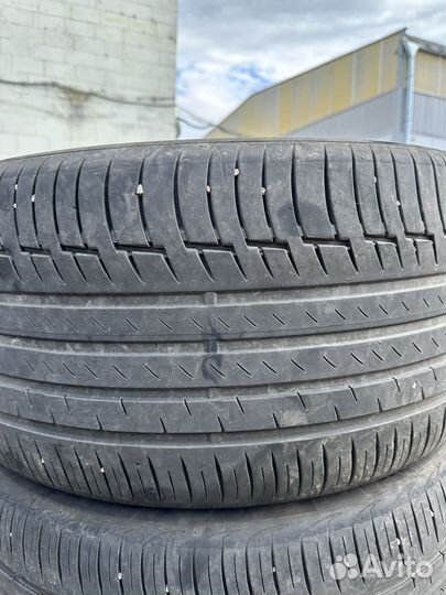 Continental ContiPremiumContact 6 275/40 R21 и 315/35 R21 111Y