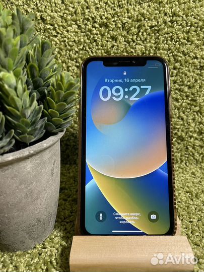 iPhone X, 64 ГБ