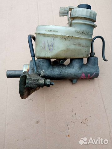 Toyota Avensis t22 главный тормозной цилиндр