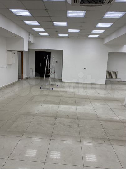 Торговая площадь, 200 м²