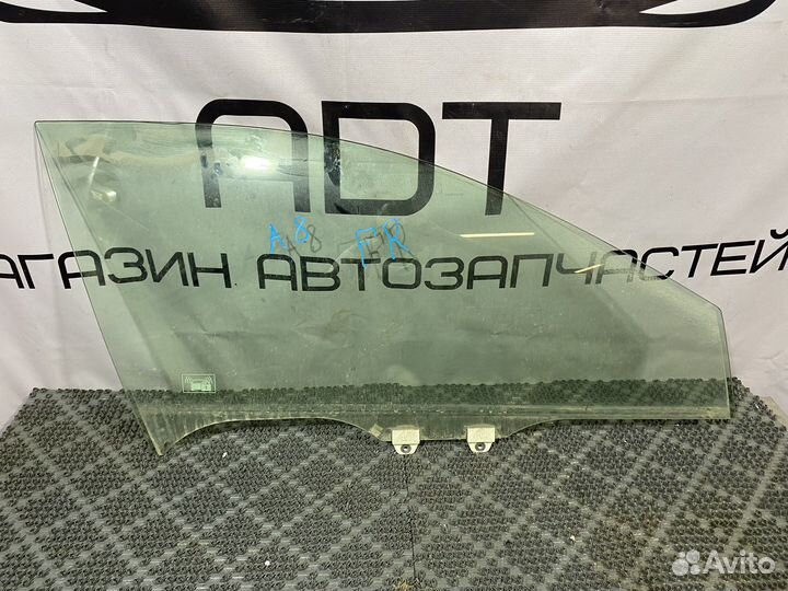 Стекло переднее правое Honda Accord 8
