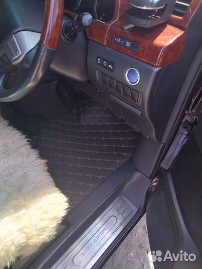 Накладки на пороки Тойота Велфаер