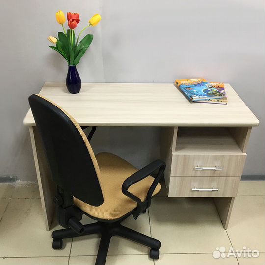 Стол компьютерный