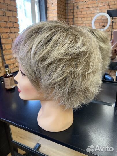 Парик женский