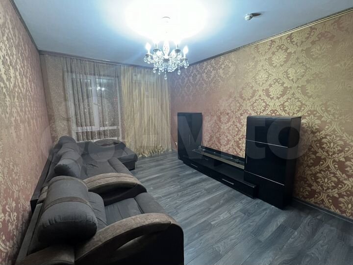 2-к. квартира, 70 м², 7/17 эт.