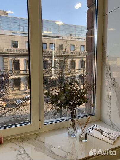 Коррекция и окрашивание бровей