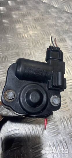 Дроссельная заслонка Toyota Avensis 2 (T250) рест