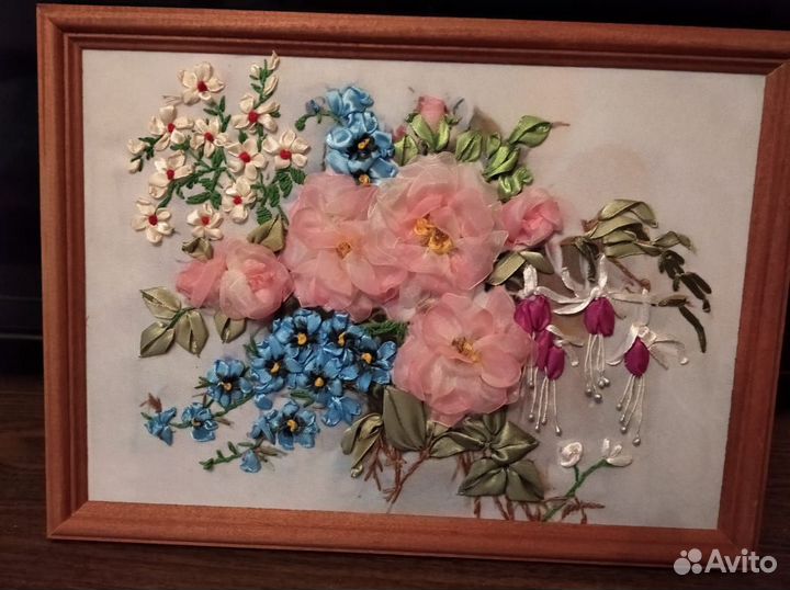 Картины вышитые атласными лентами