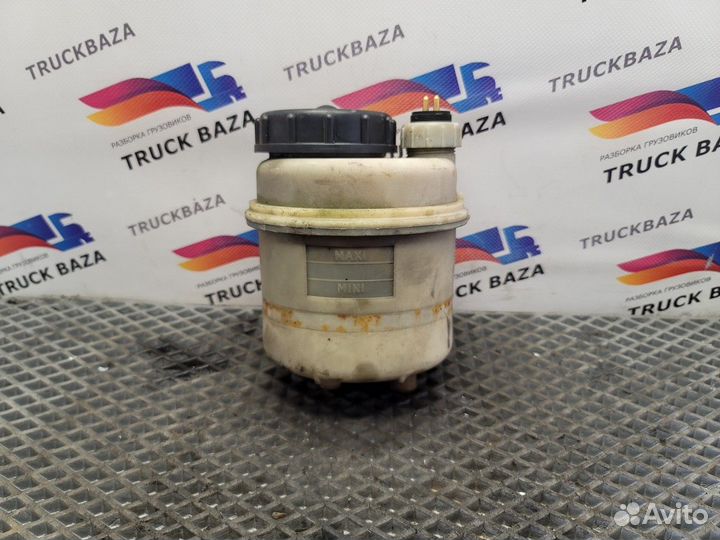 Бачок гура Renault Magnum