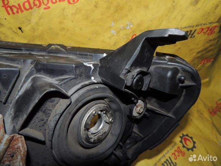 Фара правая передняя правая Mitsubishi Outlander