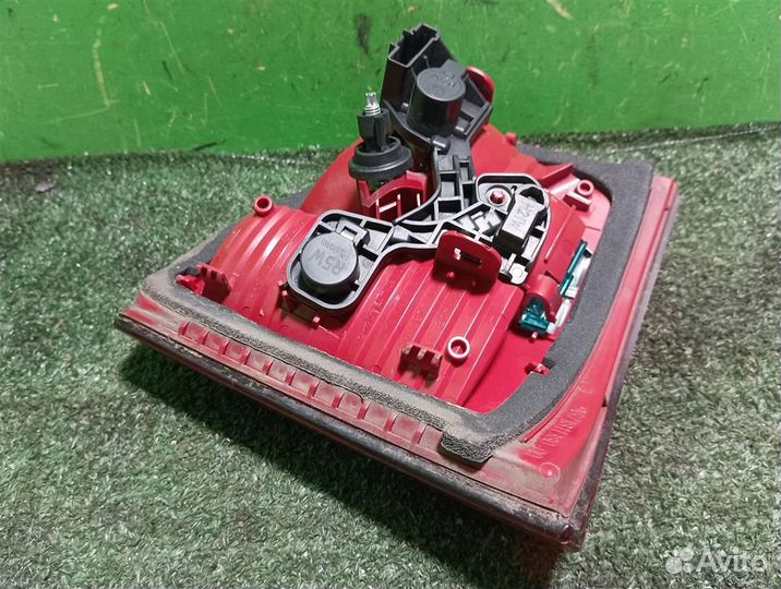 Фонарь задний внутренний правый Citroen C5 2009