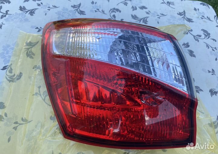 Фара задняя левая