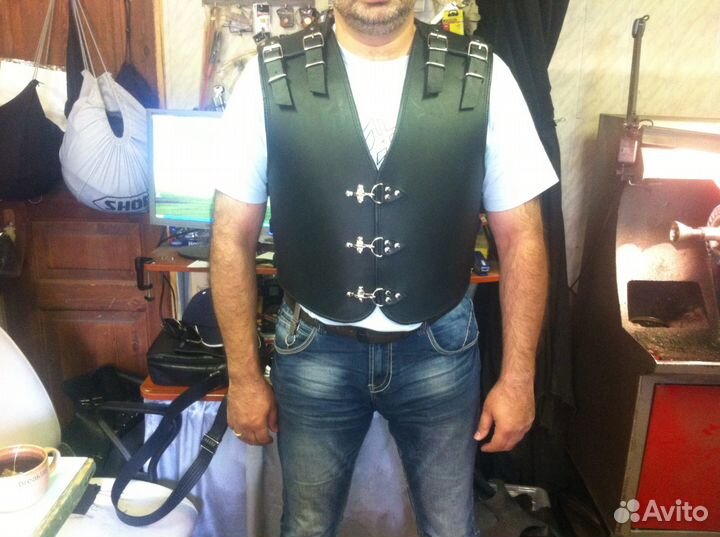 Продам байкерскую жилетку.Новая