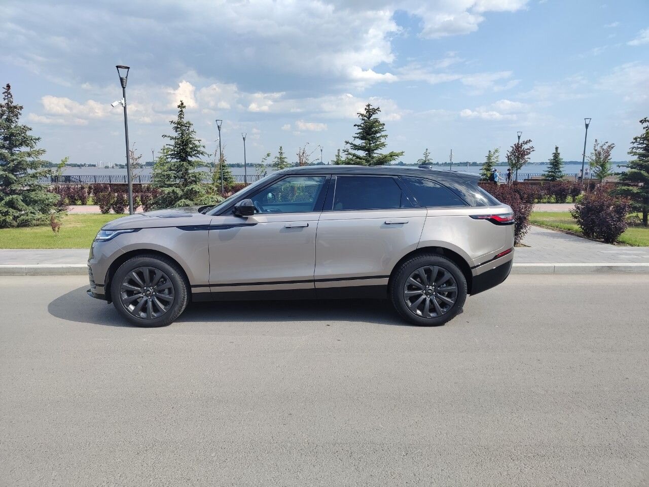 Land Rover Range Rover Velar: фото владельца