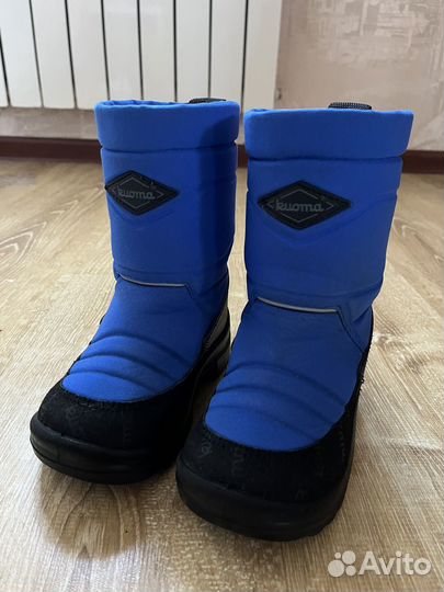 Вещи пакетом куртка и сапожки зима