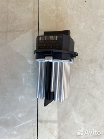 Резистор заднего отопителя BMW X5 E70