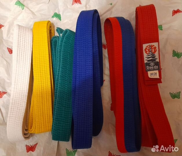 Пояса для единоборств разного цвета