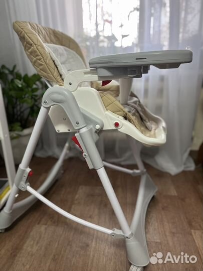 Стульчик для кормления happy baby