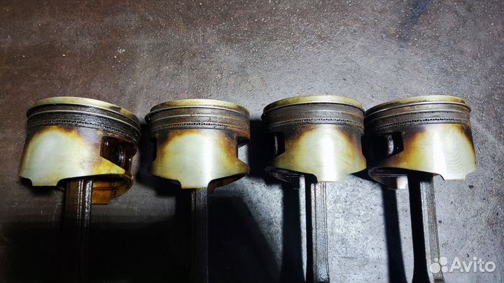 Поршень с шатуном Hyundai Sonata IV (EF) 2.0 g4jp