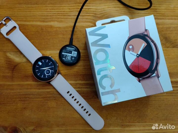 Samsung galaxy watch active часы
