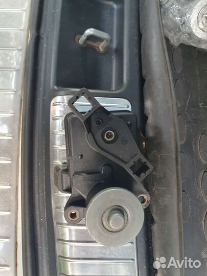 Сервопривод впускного коллектора Mercedes Om642