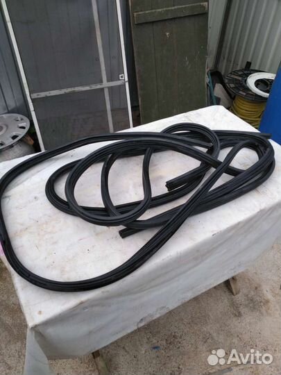 Уплотнительная резинка дверей газель