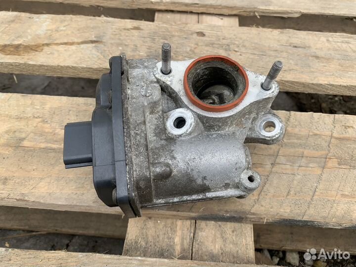 Клапан EGR заслонка электрическая Рено 1.5 К9К 636