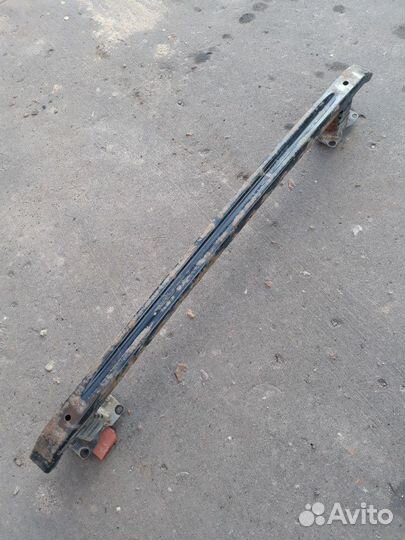 Усилитель переднего бампера нижний peugeot 407