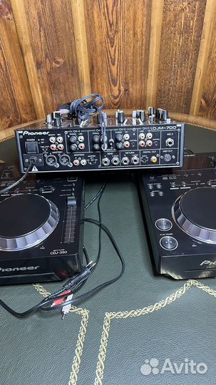 Мультиплеер Pioner cdj350 и микшер Pioner Djm 700