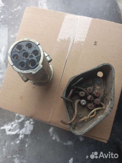 Вилки и розетка для прицепа,тягача