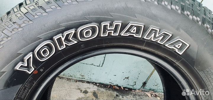 Yokohama Geolandar A/T G015 285/70 R17 117T