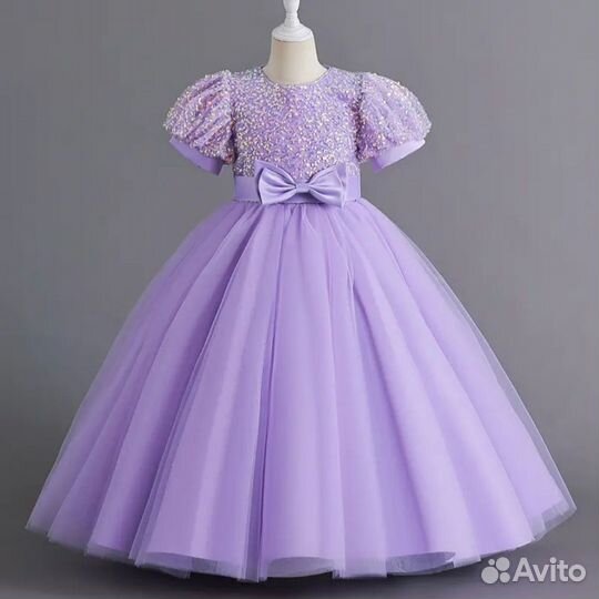 Новое нарядное сиреневое платье для девочки 146