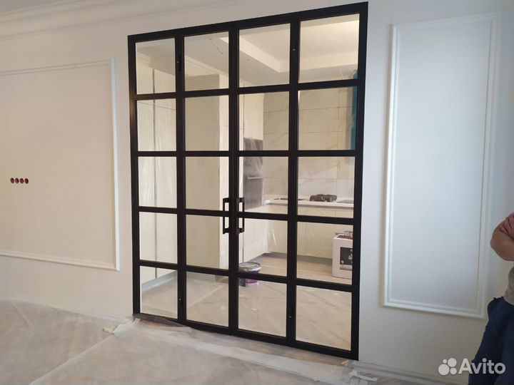 Перегородка из стекла в стиле лофт