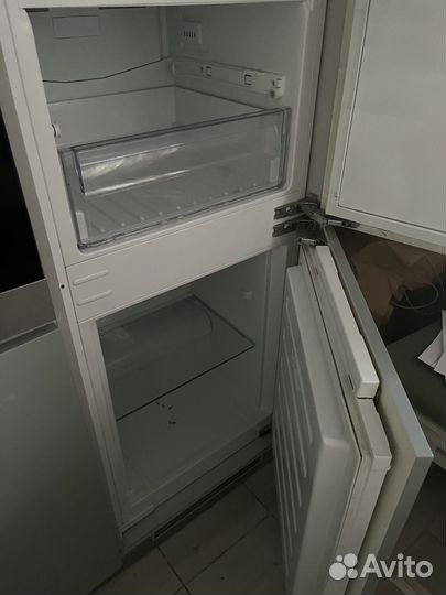 Встраиваемый холодильник beko на запчасти