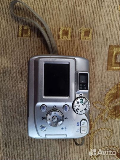 Компактный фотоаппарат