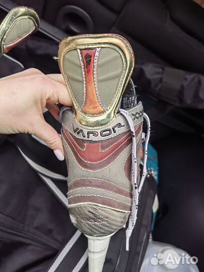 Коньки хоккейные