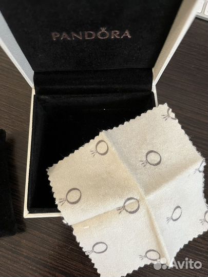 Браслет Pandora серебряный с шармами