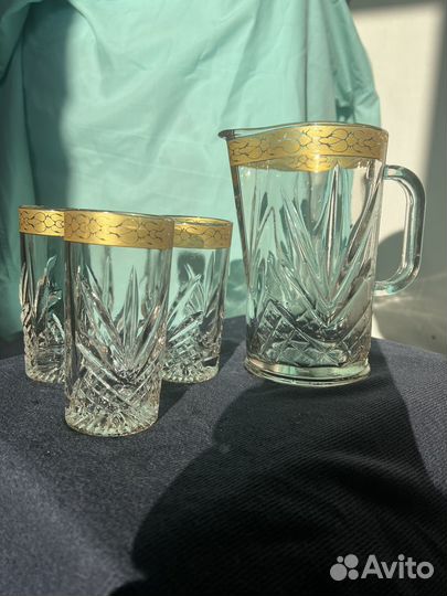 Графин со стаканами