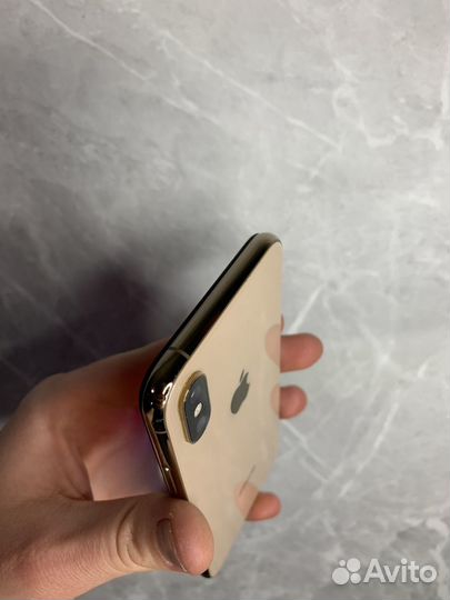 iPhone Xs, 64 ГБ