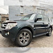 Mitsubishi Pajero 3.2 AT, 2009, 238 000 км, с пробегом, цена 1 599 000 руб.