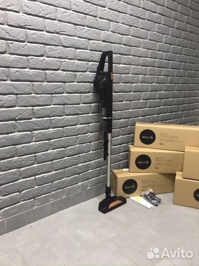 Пылесос Xiaomi новый вертикальный