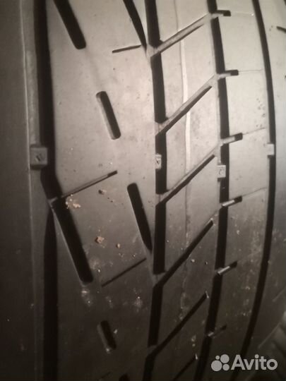 Goodyear 255 45 R20