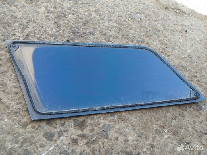 Форточка в крыло правая Ford Focus DNW 1999 focus