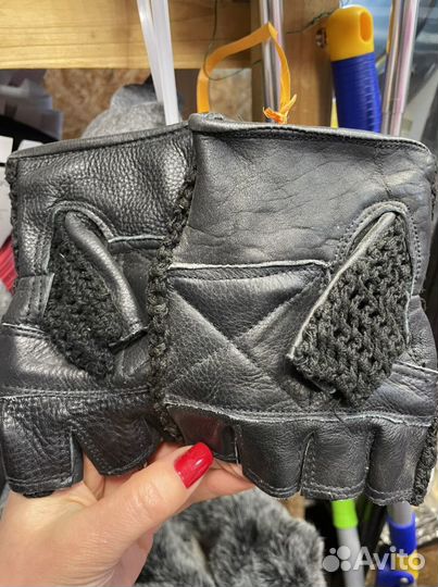 Перчатки для спорта