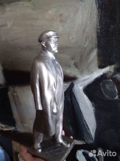 Скульптура динамичная, Бюст золотой ретро