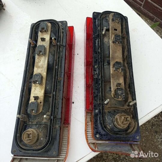 Задний фонарь москвич 2141