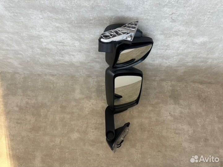 Зеркало правое электрорегулировка/подогрев Iveco