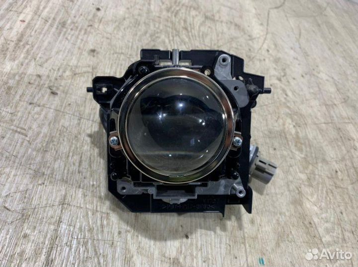 Линза правая Mazda 3 BM 2013-2018