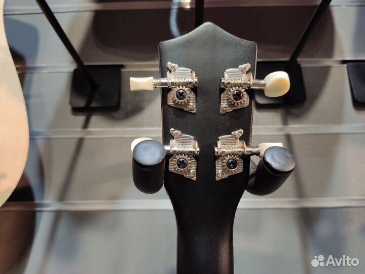 Terris JUS-20 maya - Укулеле